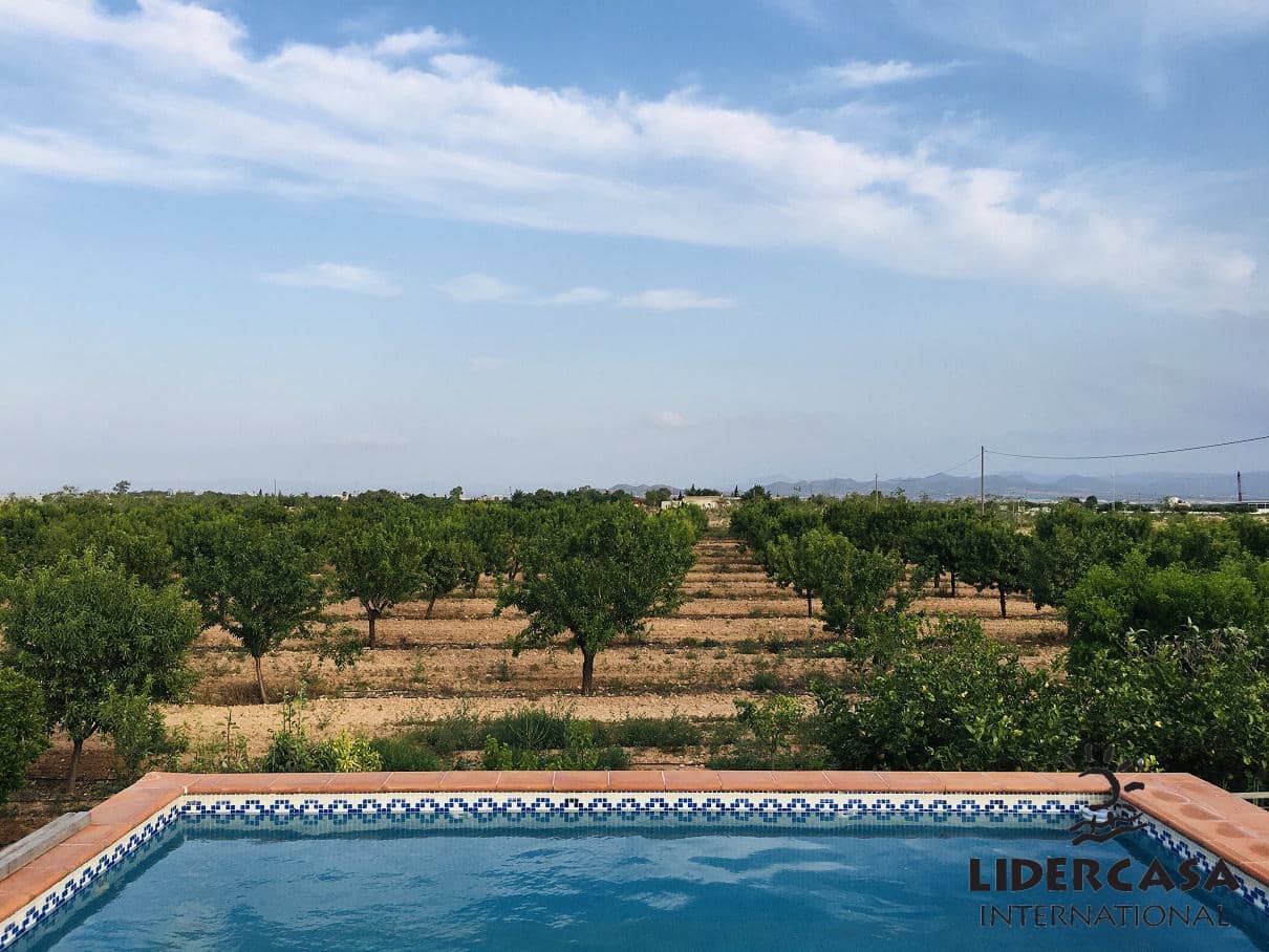 Chalet de 5 habitaciones en Fuente Alamo de Murcia en venta con garaje - 260.000 € (Ref: 9450788)