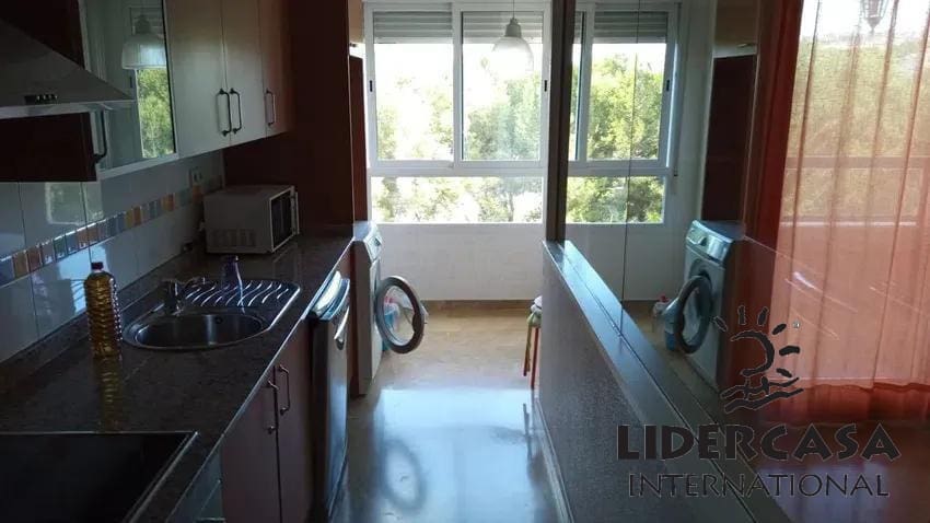 1 soverom Leilighet til salgs i Altorreal med svømmebasseng garasje - € 169 900 (Ref: 9450789)