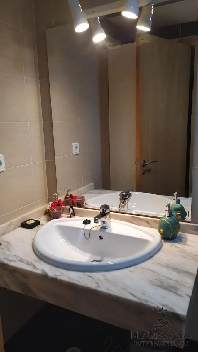 1 soverom Leilighet til salgs i Altorreal med svømmebasseng garasje - € 169 900 (Ref: 9450789)