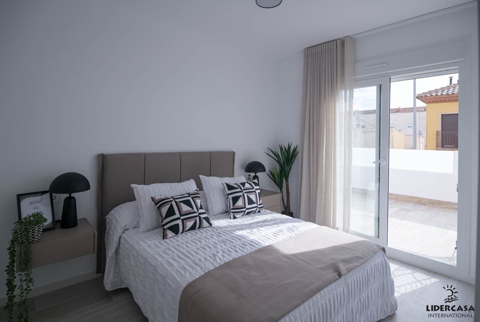 3 makuuhuone Rivitalo myytävänä paikassa Avileses mukana uima-altaan 
autotalli - 269 000 € (Ref: 9450795)