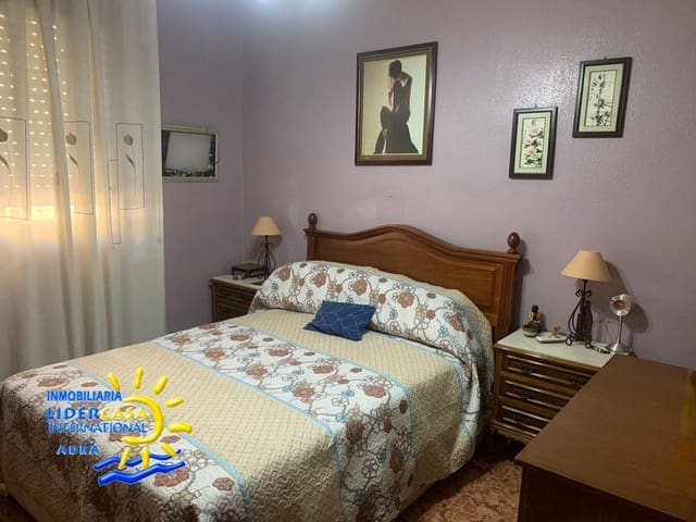 4 soverom Rekkehus til salgs i Adra med garasje - € 210 000 (Ref: 9450796)