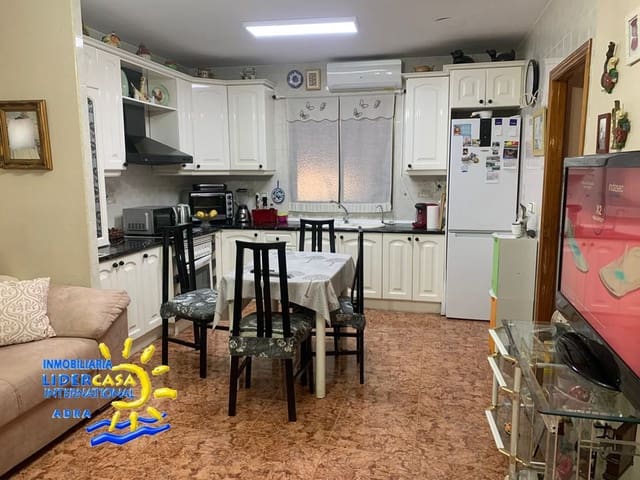 4 soverom Rekkehus til salgs i Adra med garasje - € 210 000 (Ref: 9450796)