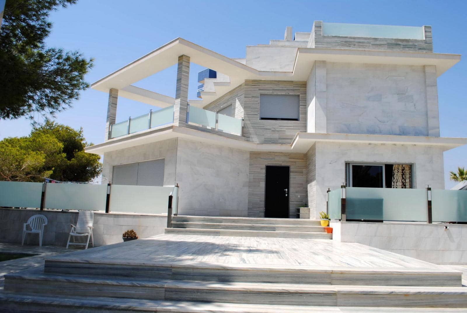 Chalet de 8 habitaciones en Orihuela en venta con piscina garaje - 1.400.000 € (Ref: 9450797)