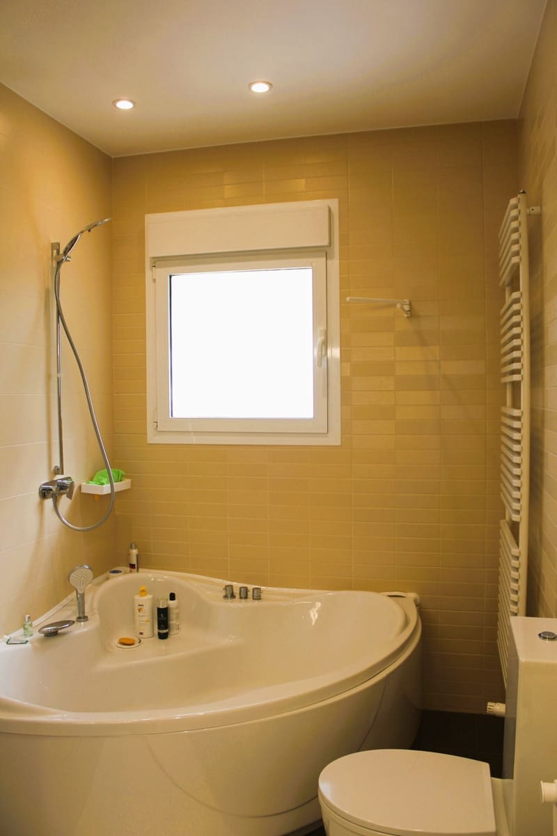 5 makuuhuone Huvila myytävänä paikassa Dehesa de Campoamor mukana uima-altaan 
autotalli - 1 100 000 € (Ref: 9450798)