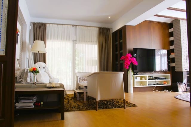 5 makuuhuone Huvila myytävänä paikassa Dehesa de Campoamor, Orihuela mukana uima-altaan 
autotalli - 1 100 000 € (Ref: 9450798)