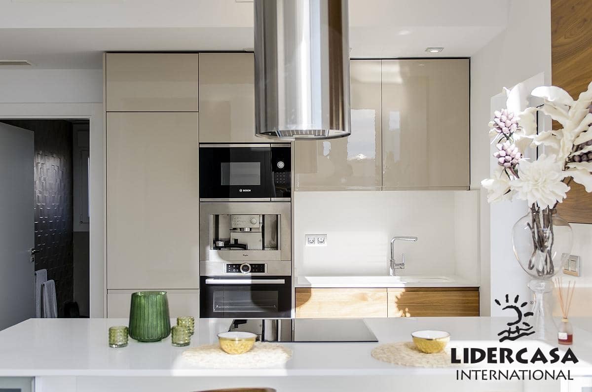 3 soverom Kjedet enebolig til salgs i Vera med svømmebasseng garasje - € 375 000 (Ref: 9450803)