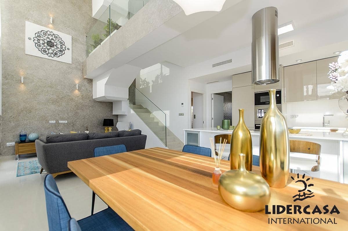 3 soverom Kjedet enebolig til salgs i Vera med svømmebasseng garasje - € 375 000 (Ref: 9450803)