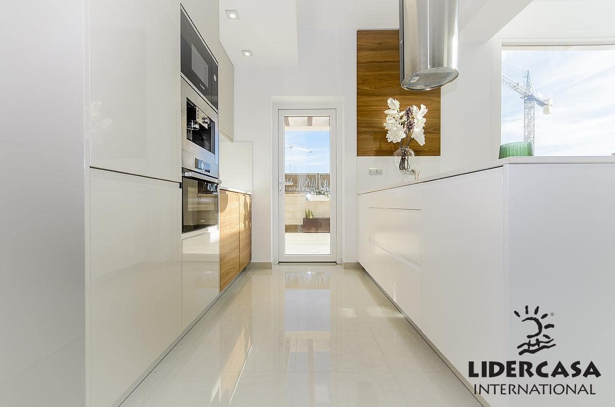 3 soverom Kjedet enebolig til salgs i Vera med svømmebasseng garasje - € 375 000 (Ref: 9450803)