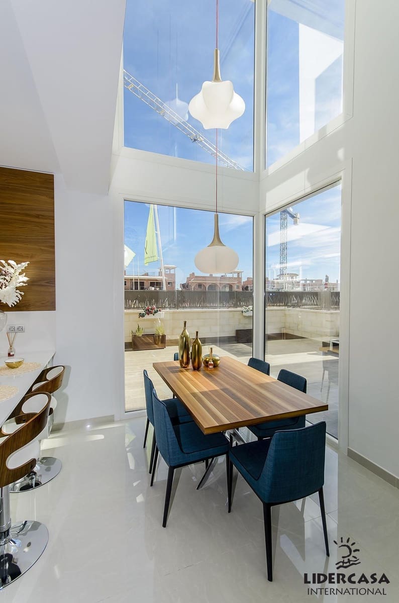 3 soverom Kjedet enebolig til salgs i Vera med svømmebasseng garasje - € 375 000 (Ref: 9450803)