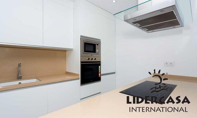 Adosado de 3 habitaciones en Daya Nueva en venta con piscina garaje - 399.900 € (Ref: 9466117)