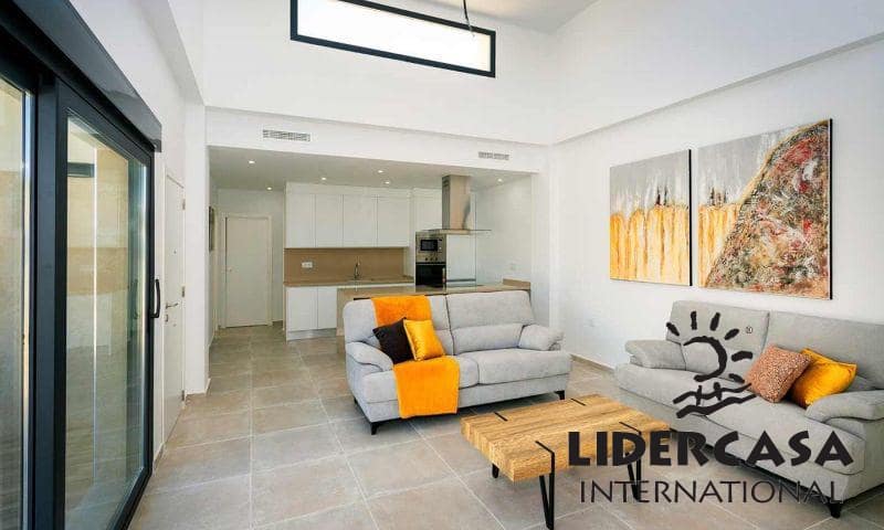 Adosado de 3 habitaciones en Daya Nueva en venta con piscina garaje - 399.900 € (Ref: 9466117)