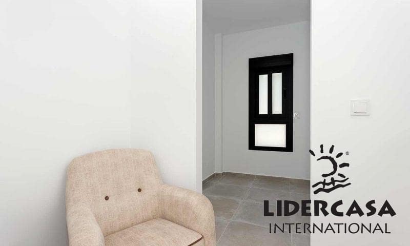 Adosado de 3 habitaciones en Daya Nueva en venta con piscina garaje - 399.900 € (Ref: 9466117)