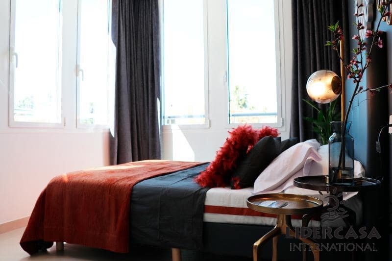 Chalet de 3 habitaciones en Dénia en venta con piscina garaje - 675.000 € (Ref: 9466123)