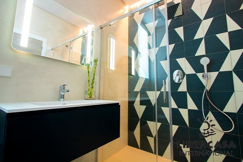 Chalet de 3 habitaciones en Dénia en venta con piscina garaje - 675.000 € (Ref: 9466123)