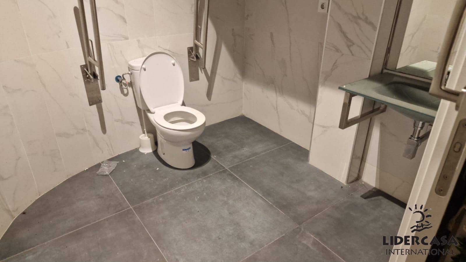 Local Commercial de 3 chambres à louer à El Raal - 1 200 € (Ref: 9466127)