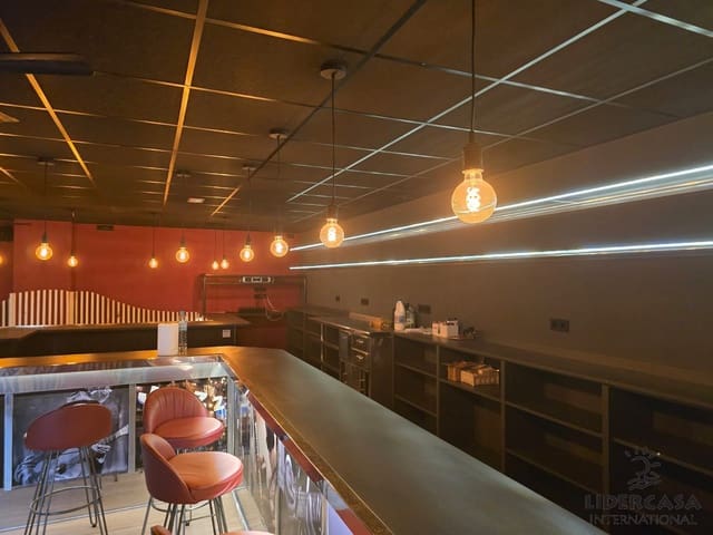 Local Commercial de 3 chambres à louer à El Raal, Murcie ville - 1 200 € (Ref: 9466127)