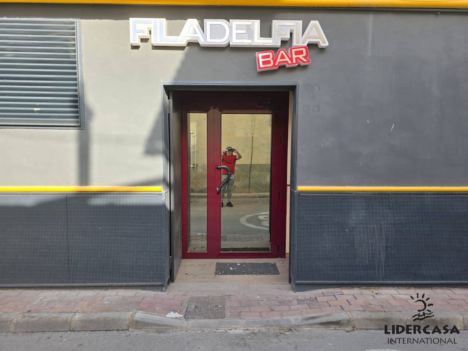 Local Commercial de 3 chambres à louer à El Raal - 1 200 € (Ref: 9466127)