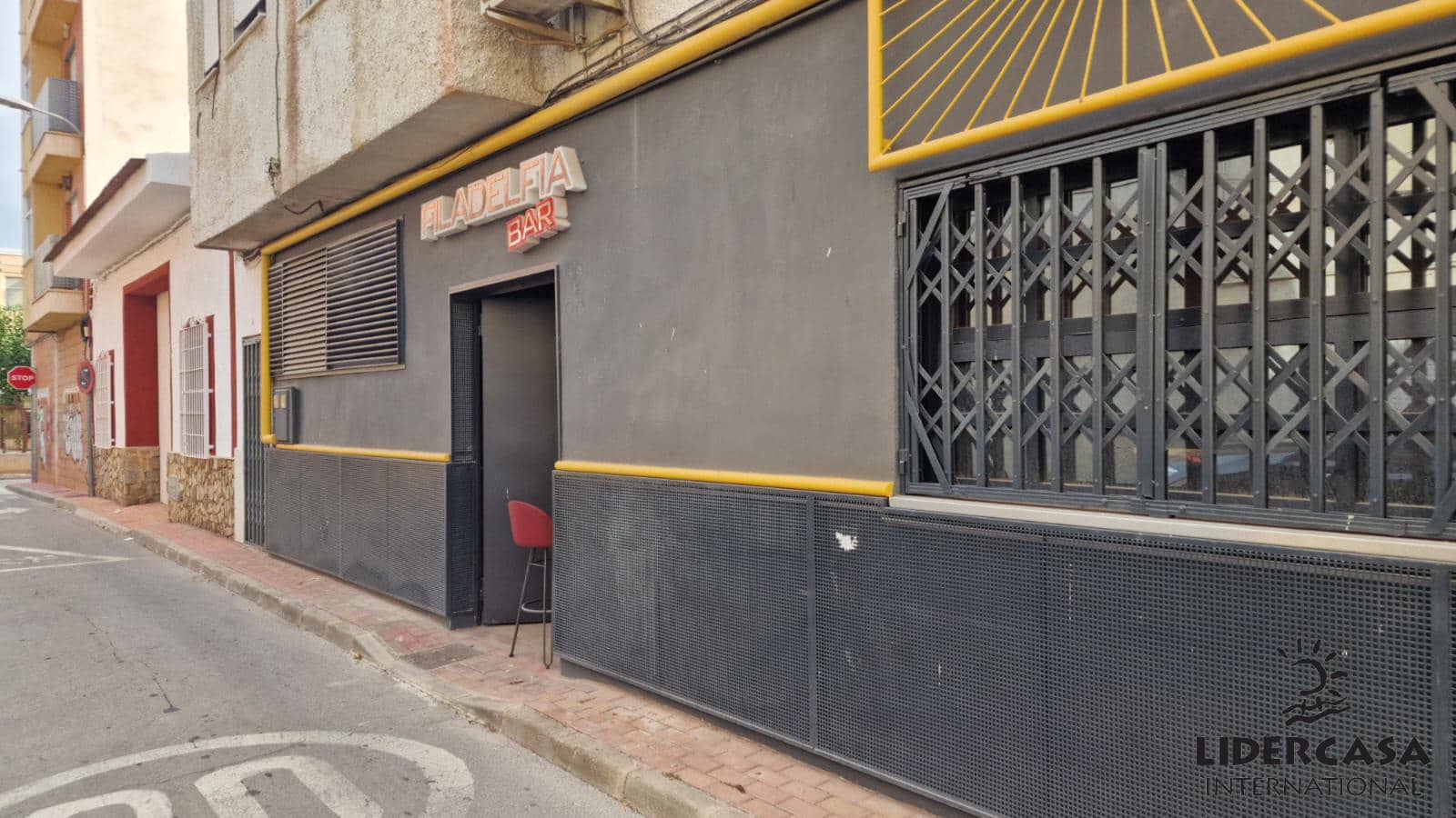 Local Commercial de 3 chambres à louer à El Raal - 1 200 € (Ref: 9466127)