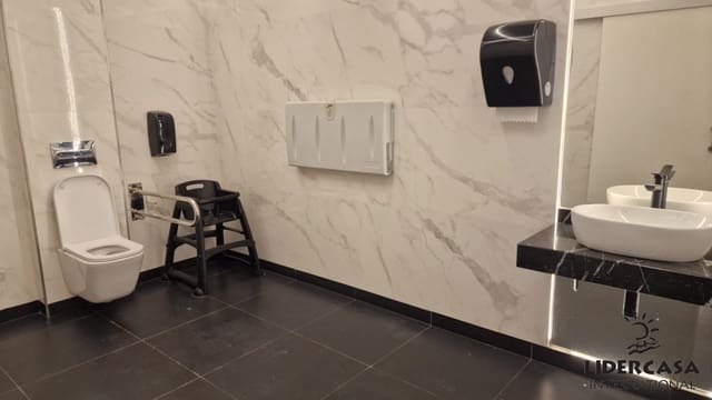 Local Commercial de 3 chambres à louer à El Raal, Murcie ville avec garage - 1 500 € (Ref: 9466128)