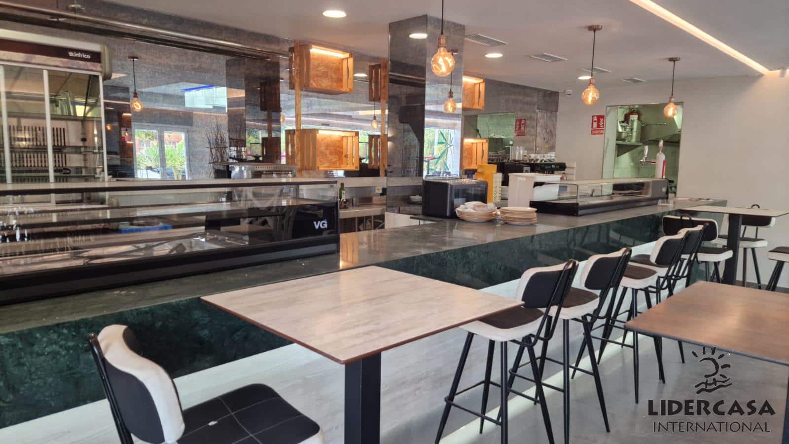 Local Commercial de 3 chambres à louer à El Raal avec garage - 1 500 € (Ref: 9466128)