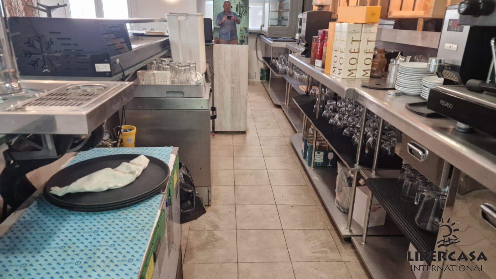 Local Commercial de 3 chambres à louer à El Raal avec garage - 1 500 € (Ref: 9466128)