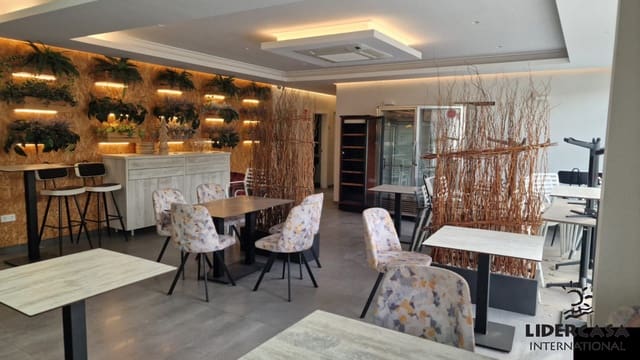 Local Commercial de 3 chambres à louer à El Raal, Murcie ville avec garage - 1 500 € (Ref: 9466128)