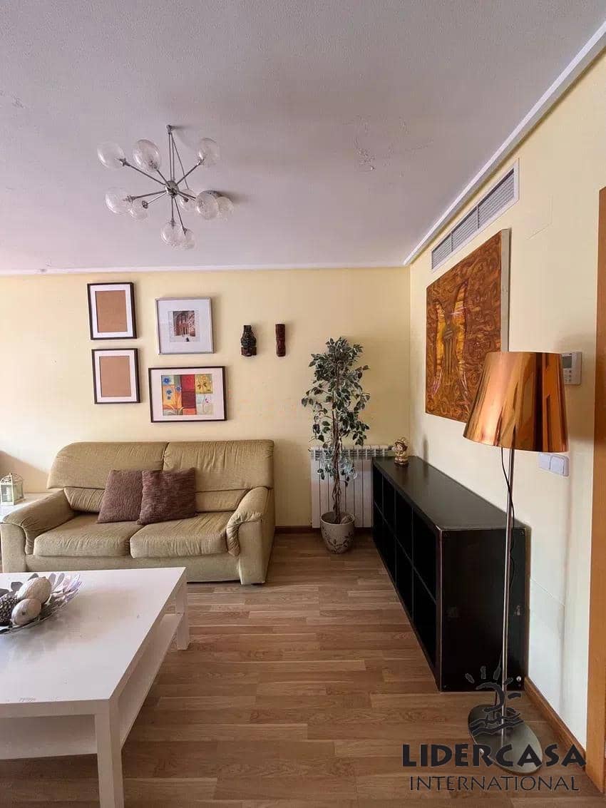 2 Zimmer Wohnung zu verkaufen in Altorreal mit Pool Garage - 225.000 € (Ref: 9466131)