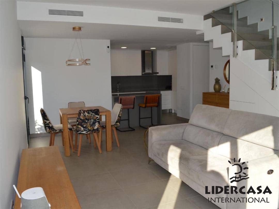 3 Zimmer Reihenhaus zu verkaufen in Pilar de la Horadada mit Pool Garage - 459.000 € (Ref: 9471319)