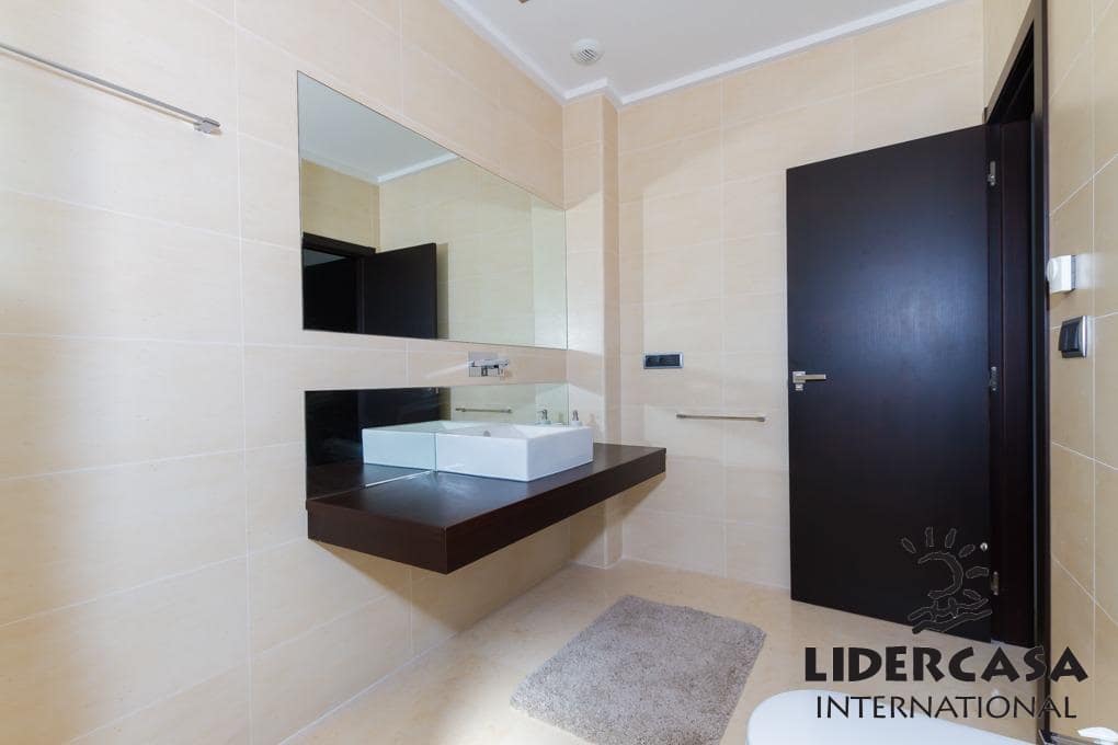 Chalet de 5 habitaciones en Orihuela en venta con piscina garaje - 1.995.000 € (Ref: 9471320)