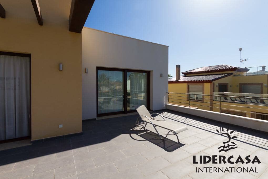 Chalet de 5 habitaciones en Orihuela en venta con piscina garaje - 1.995.000 € (Ref: 9471320)