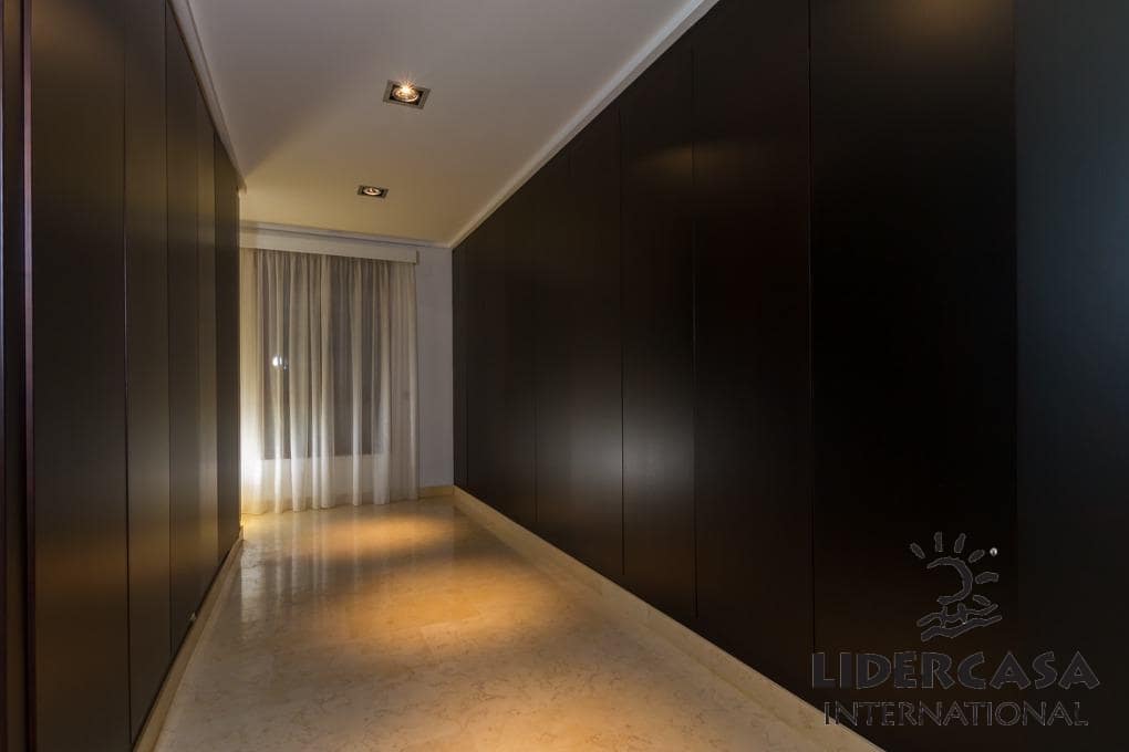 Chalet de 5 habitaciones en Orihuela en venta con piscina garaje - 1.995.000 € (Ref: 9471320)