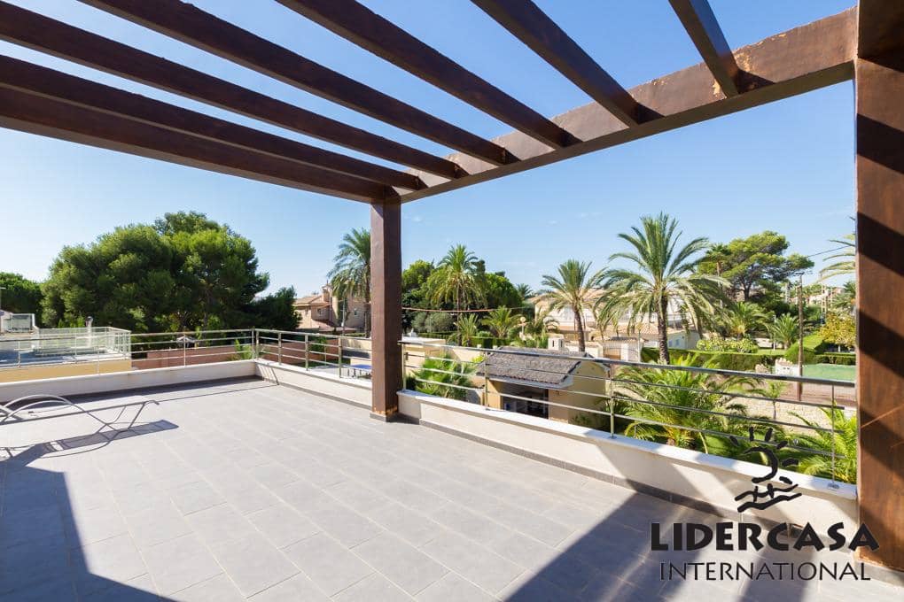Chalet de 5 habitaciones en Orihuela en venta con piscina garaje - 1.995.000 € (Ref: 9471320)