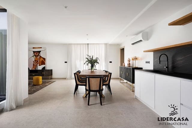 4 makuuhuone Huvila myytävänä paikassa Barranco Hondo, La Nucia mukana uima-altaan 
autotalli - 1 190 000 € (Ref: 9471322)