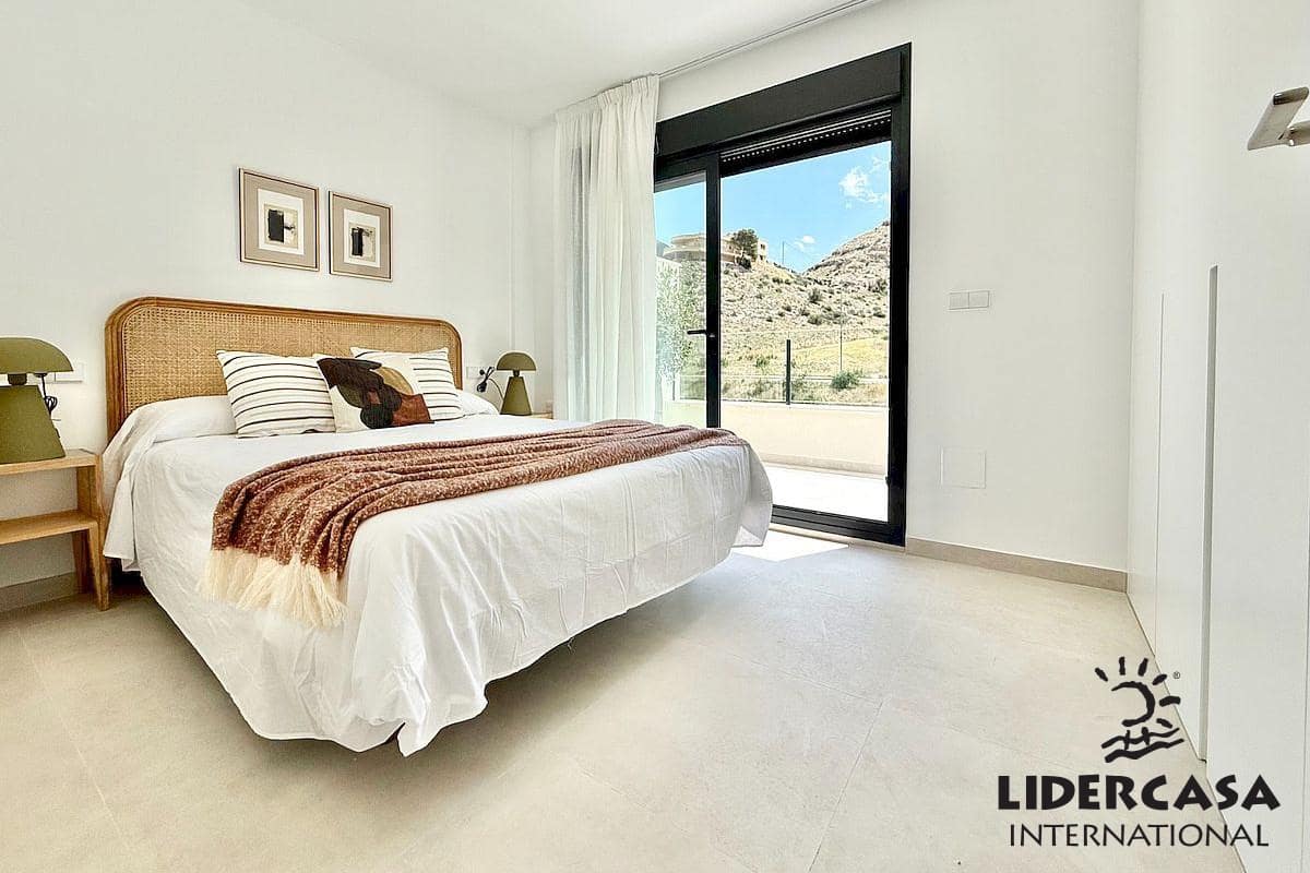 1 quarto Moradia em Banda para venda em Cox com piscina garagem - 219 000 € (Ref: 9471323)