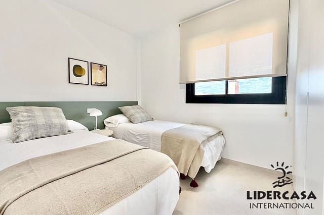 1 quarto Moradia em Banda para venda em Cox com piscina garagem - 219 000 € (Ref: 9471323)