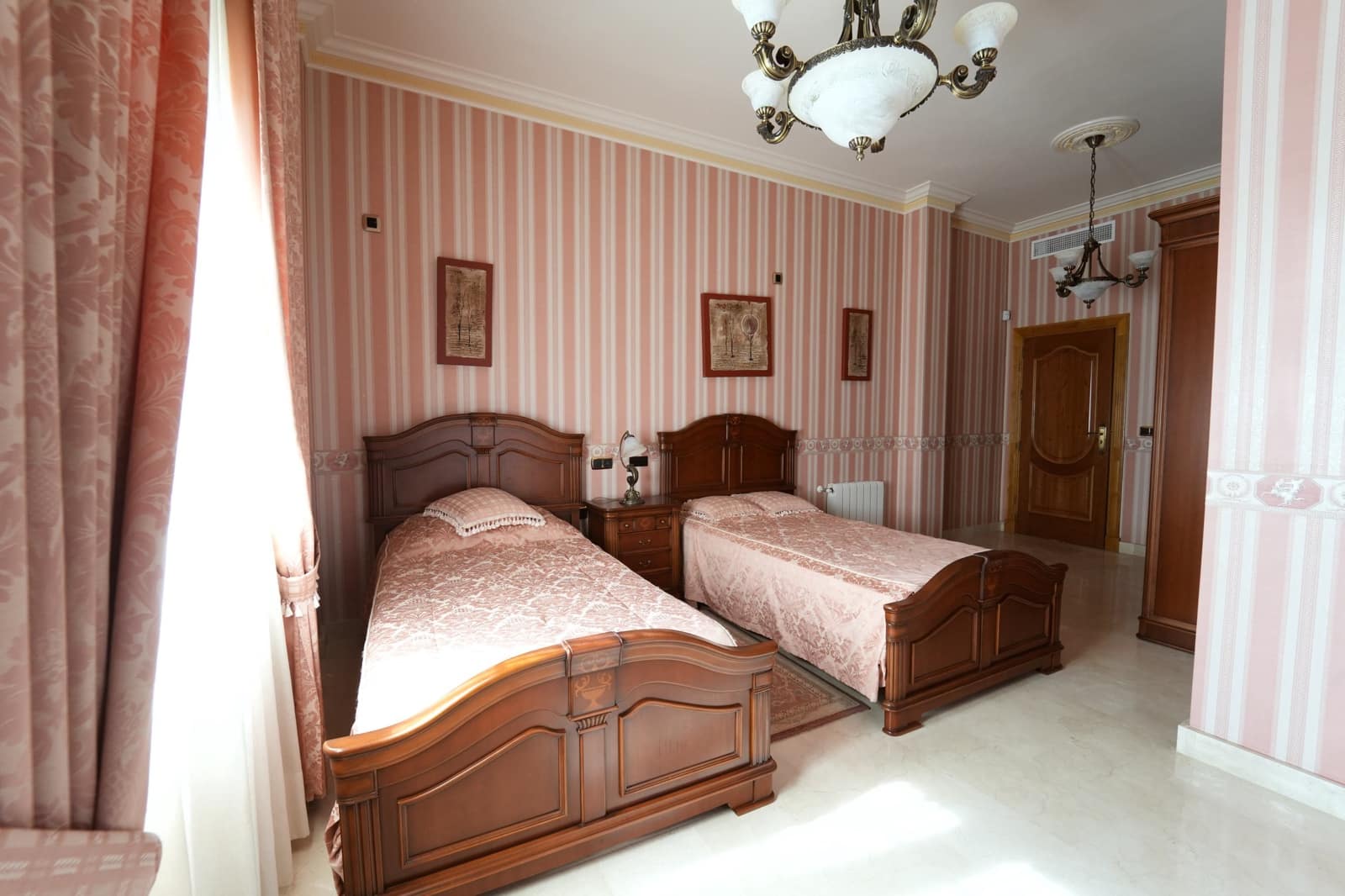 4 slaapkamer Villa te koop in Dehesa de Campoamor met zwembad garage - € 1.500.000 (Ref: 9471328)