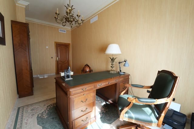 4 slaapkamer Villa te koop in Dehesa de Campoamor, Orihuela met zwembad garage - € 1.500.000 (Ref: 9471328)