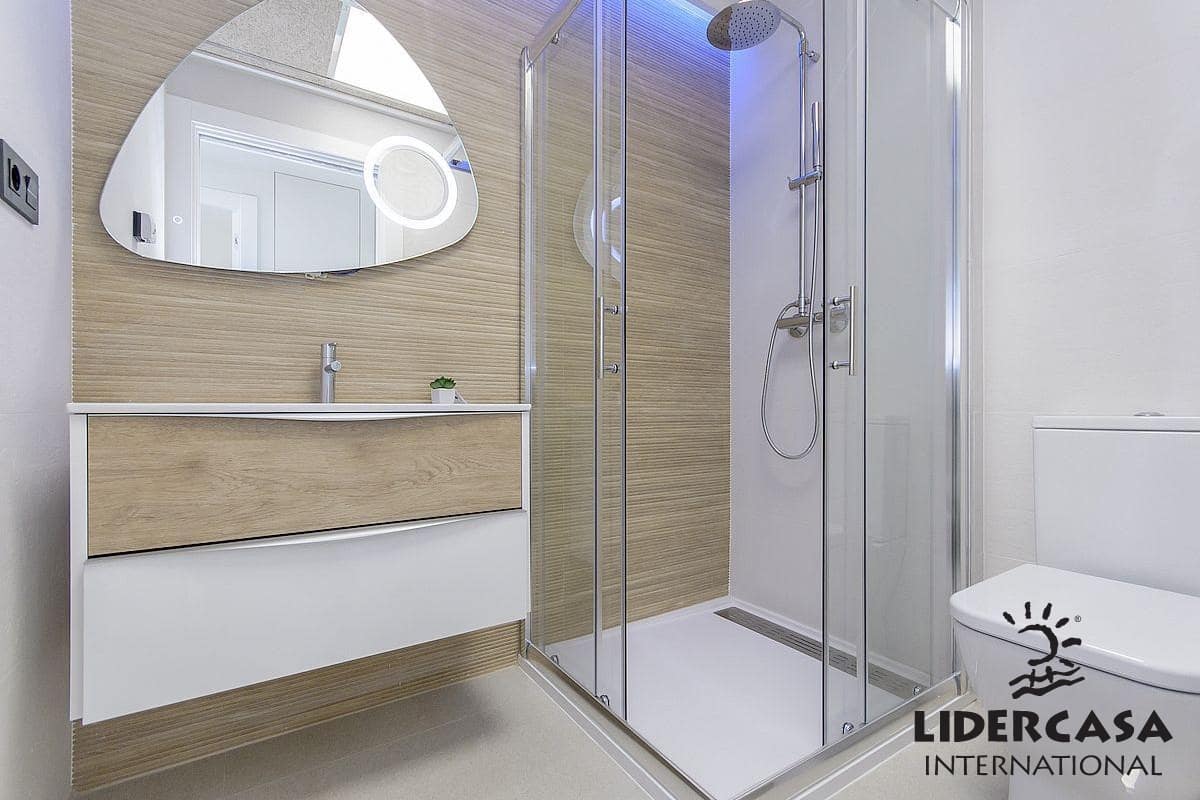 3 bedroom Penthouse for sale in Torrevieja with pool garage - € 359,000 (Ref: 9473240)