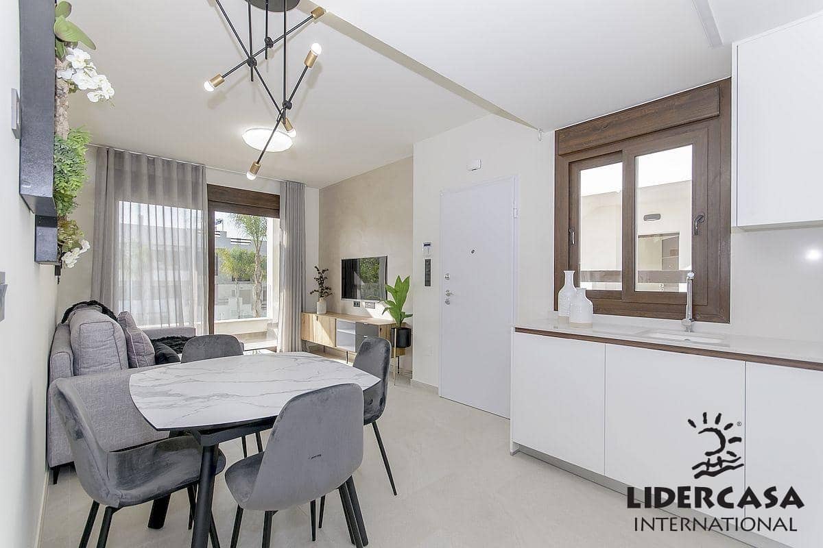 3 bedroom Penthouse for sale in Torrevieja with pool garage - € 359,000 (Ref: 9473240)