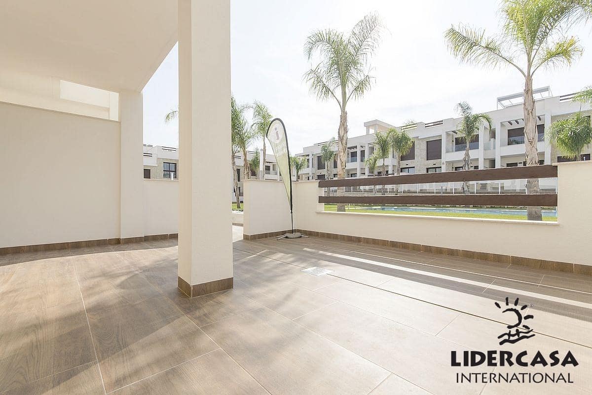 3 bedroom Penthouse for sale in Torrevieja with pool garage - € 359,000 (Ref: 9473240)