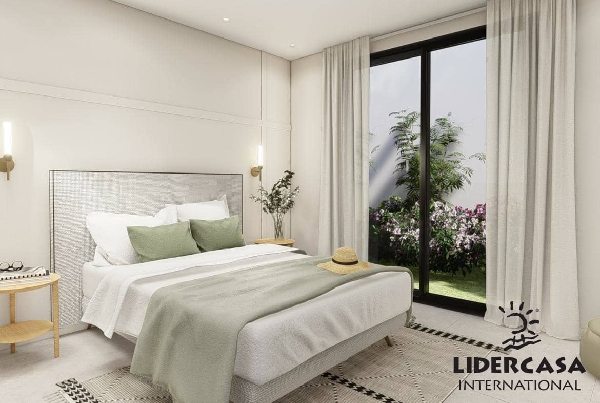 Chalet de 4 habitaciones en Rojales en venta con piscina garaje - 775.000 € (Ref: 9473241)