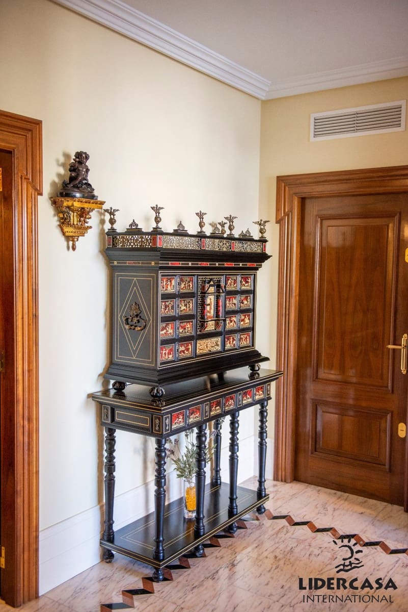 5 makuuhuone Huvila myytävänä paikassa San Pedro del Pinatar mukana uima-altaan 
autotalli - 1 500 000 € (Ref: 9473244)