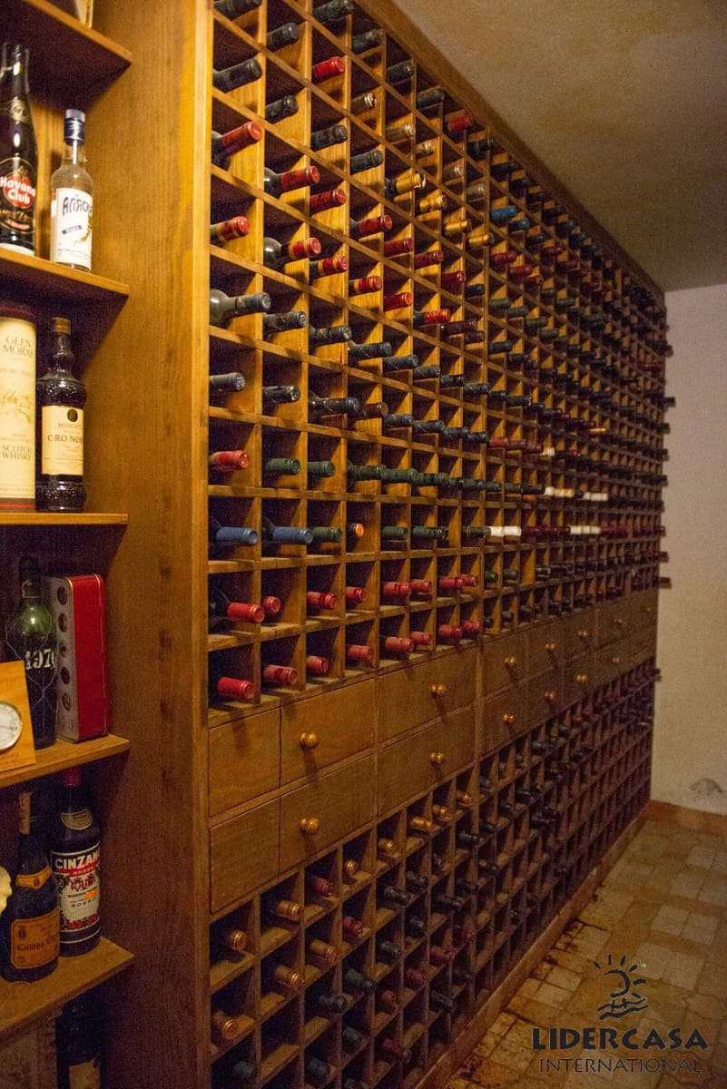 5 makuuhuone Huvila myytävänä paikassa San Pedro del Pinatar mukana uima-altaan 
autotalli - 1 500 000 € (Ref: 9473244)