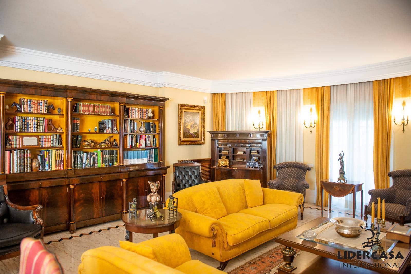 5 makuuhuone Huvila myytävänä paikassa San Pedro del Pinatar mukana uima-altaan 
autotalli - 1 500 000 € (Ref: 9473244)