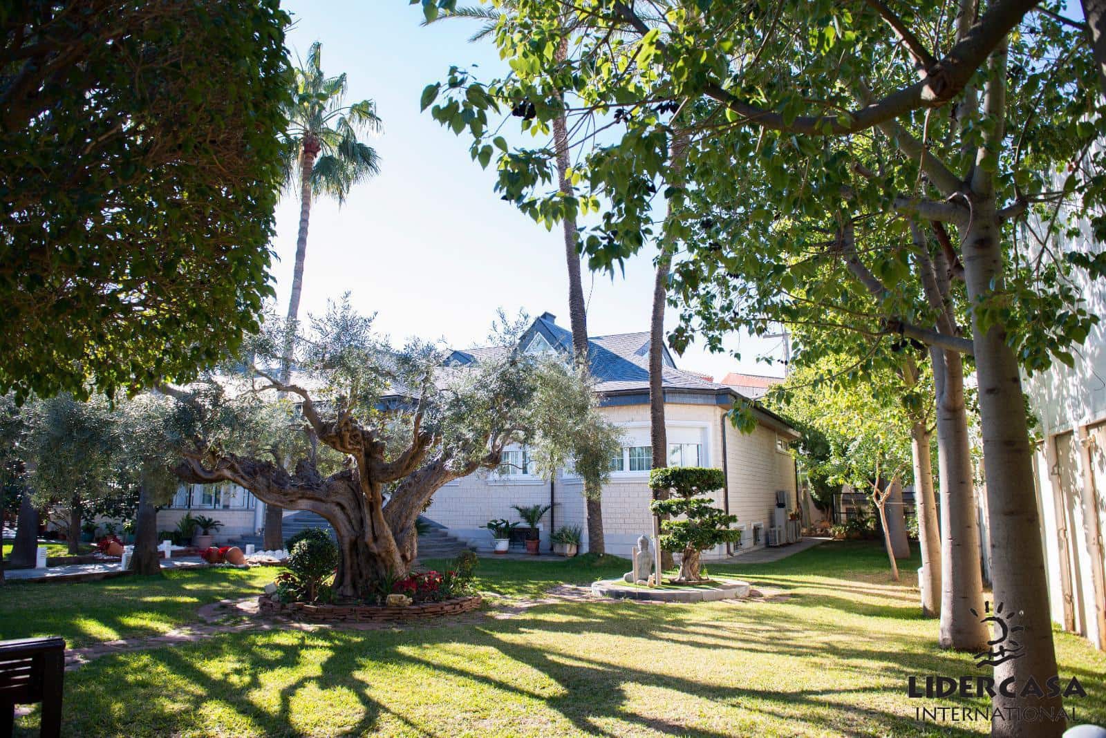 5 makuuhuone Huvila myytävänä paikassa San Pedro del Pinatar mukana uima-altaan 
autotalli - 1 500 000 € (Ref: 9473244)