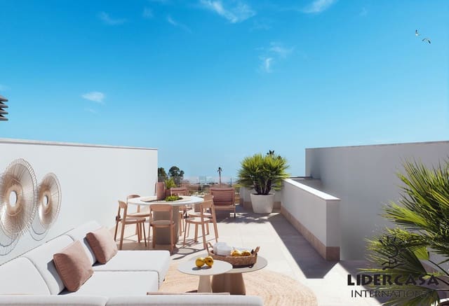 3 soveværelse Rækkehus til salg i San Pedro del Pinatar ciudad, San Pedro del Pinatar med swimmingpool garage - € 345.000 (Ref: 9473247)