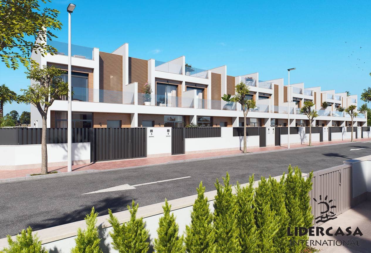 3 soveværelse Rækkehus til salg i San Pedro del Pinatar med swimmingpool garage - € 345.000 (Ref: 9473247)