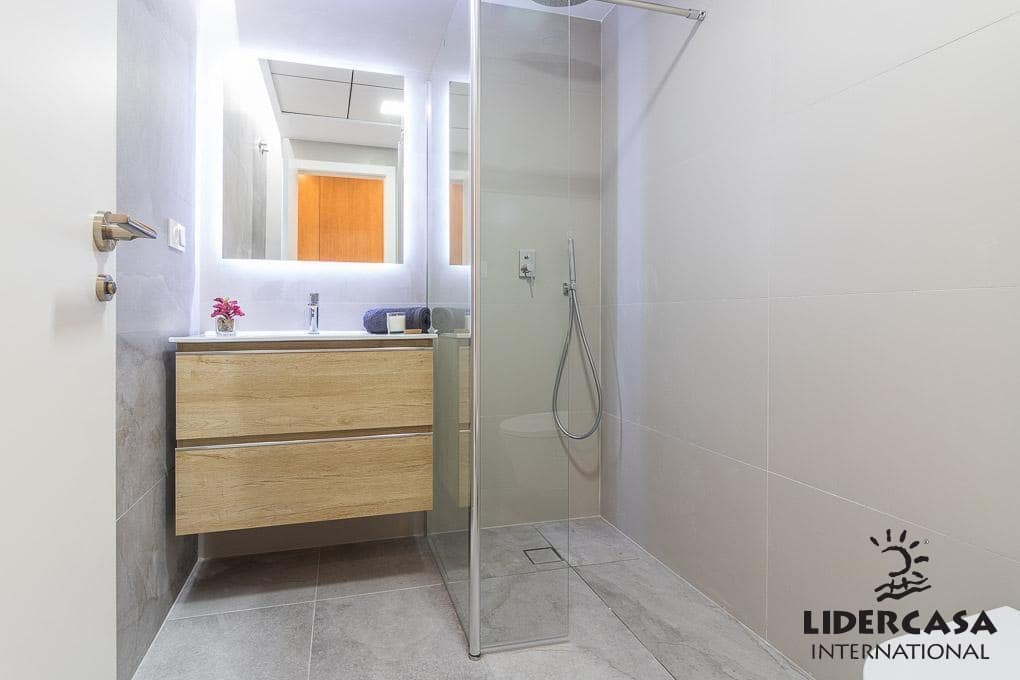 3 sypialnia Mieszkanie na sprzedaż w Torrevieja z basenem - 294 900 € (Ref: 9473251)