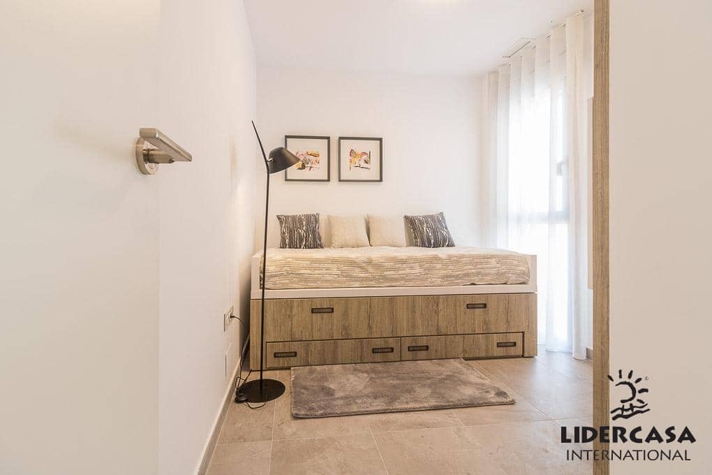 3 sypialnia Mieszkanie na sprzedaż w Torrevieja z basenem - 294 900 € (Ref: 9473251)