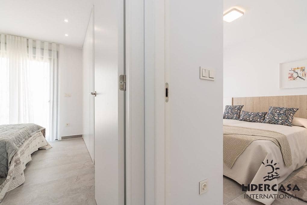 3 sypialnia Mieszkanie na sprzedaż w Torrevieja z basenem - 294 900 € (Ref: 9473251)